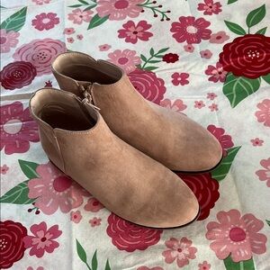 Cat & Jack Light Brown Ankle Booties